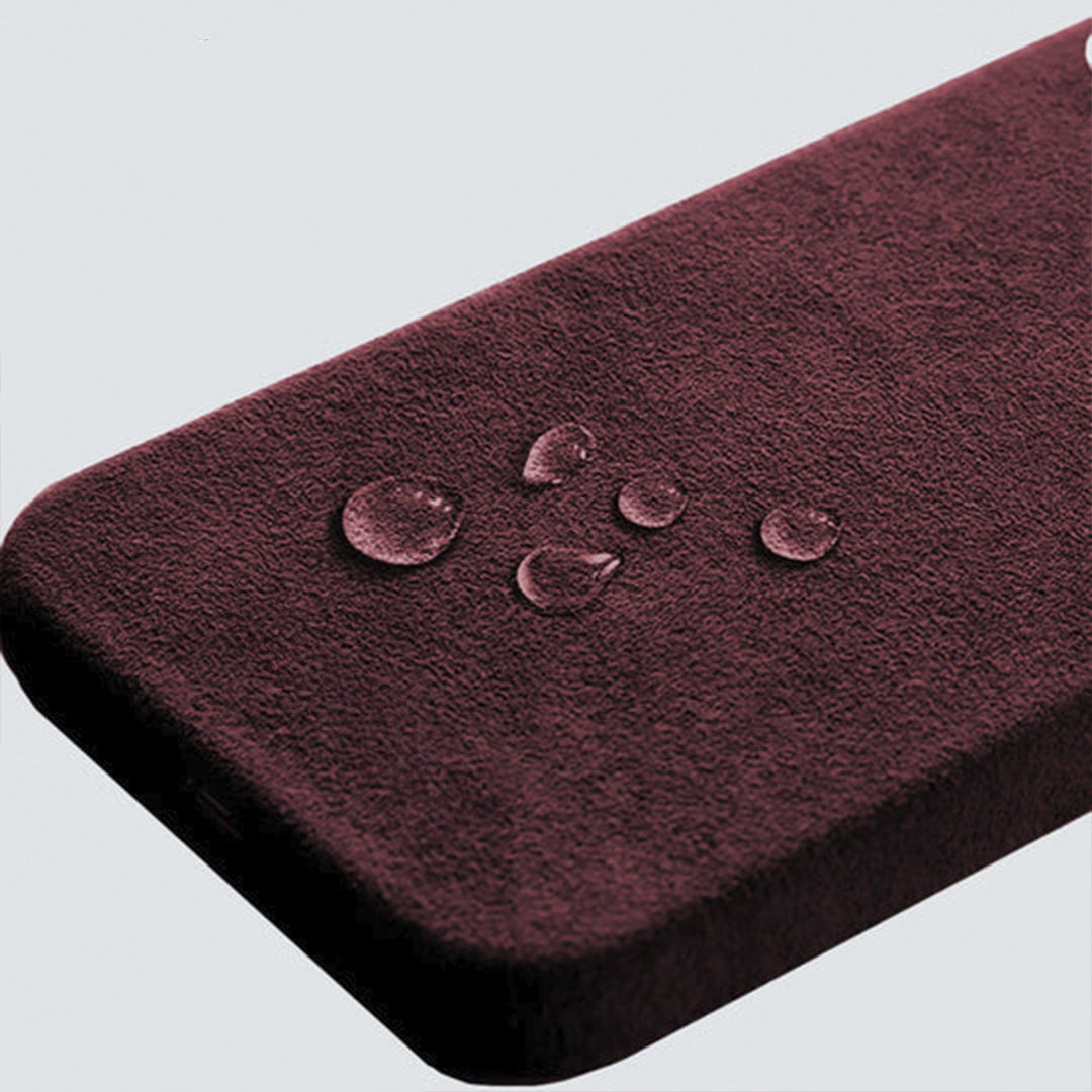 RED ALCANTARA CASE WITH MAGSAFE