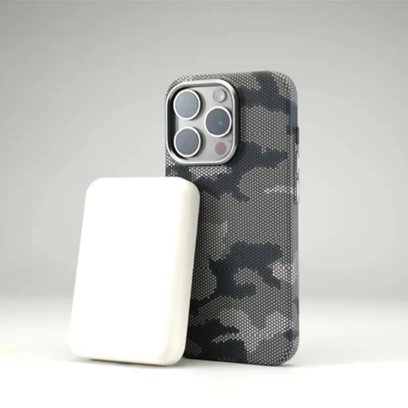 IPHONE CARBON CAMOUFLAGE CASE WITH MAGSAFE