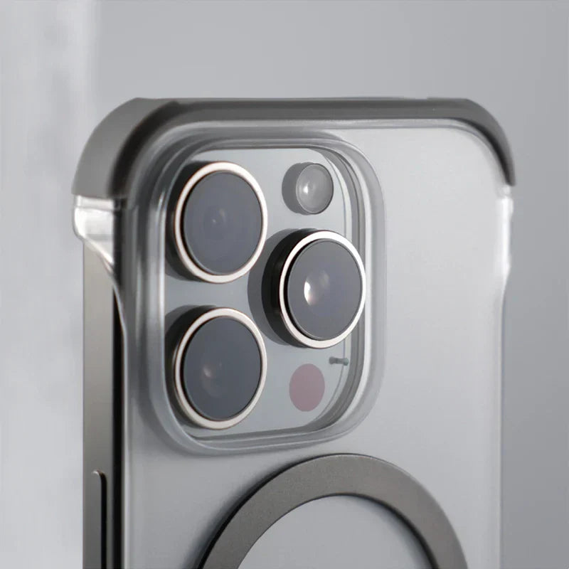 MINIMALIST MAGSAFE IPHONE CASE