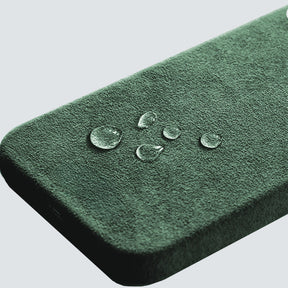 GREEN ALCANTARA CASE WITH MAGSAFE