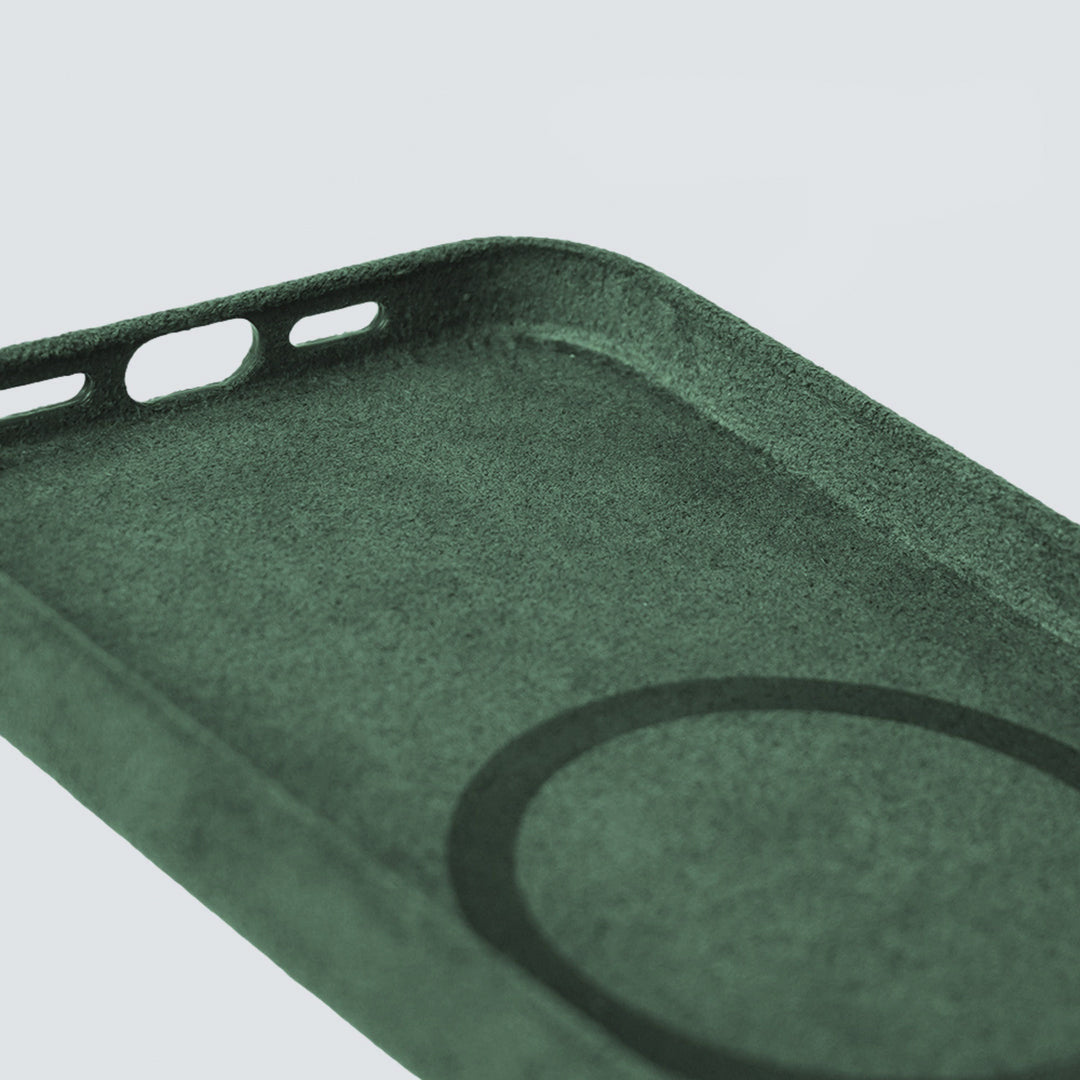 GREEN ALCANTARA CASE WITH MAGSAFE
