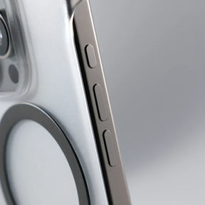 MINIMALIST MAGSAFE IPHONE CASE